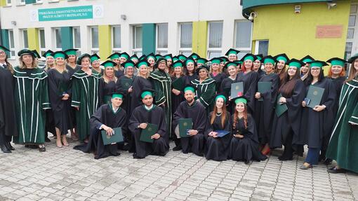 PROMOČNÁ SLÁVNOSŤ ÚSPEŠNÝCH ABSOLVENTOV