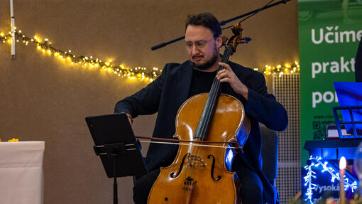 Odkaz ľudskosti žije: Prvé Ceny profesora Vladimíra Krčméryho putujú do rúk významných osobností