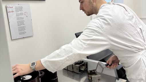 Máte záujem študovať zubnú techniku? Tu sú všetky informácie o študijnom programe Zubná technika na jednom mieste