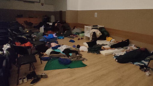 Aula namiesto prednášok: Vysoká škola sv. Alžbety ponúkla bezpečné útočisko rodinám zo Sýrie