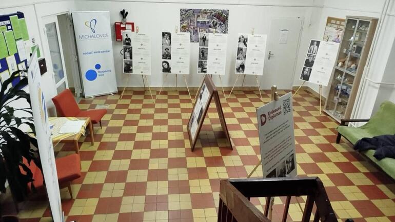 Výstava – Neodovzdané diplomy / Unissued Diplomas