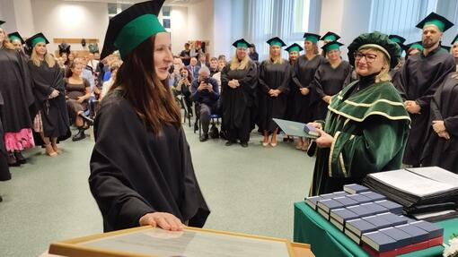 PROMOČNÁ SLÁVNOSŤ ÚSPEŠNÝCH ABSOLVENTOV