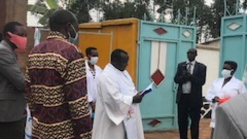 Otvorenie štvrtej kliniky v Burundi