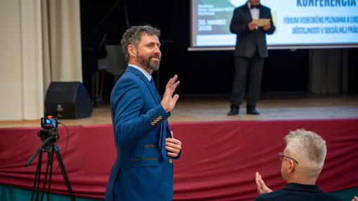 Rožňava hostila vedeckú konferenciu o dôstojnosti v sociálnej práci