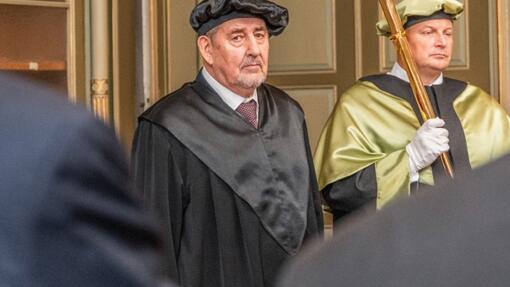 Prešovská univerzita ocenila experta: Profesor Matulník s čestným doktorátom