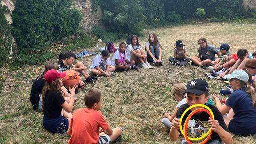 Vďaka vám sme mohli rozdávať zážitky: Detská letná humanitárna univerzita spojila vzdelávanie, pomoc a radosť