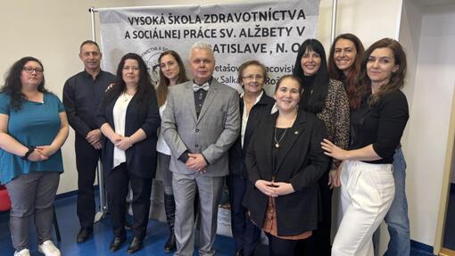 Sociálna práca v praxi – zažiť, pochopiť, pomáhať – odborné kolokvium
