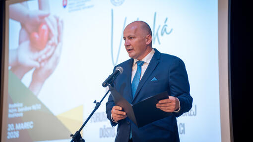 Rožňava hostila vedeckú konferenciu o dôstojnosti v sociálnej práci