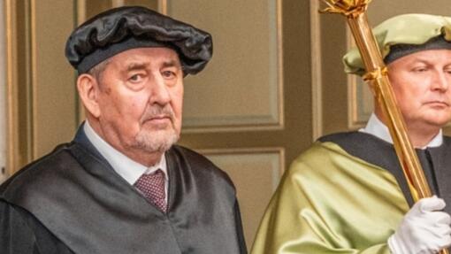 Prešovská univerzita ocenila experta: Profesor Matulník s čestným doktorátom