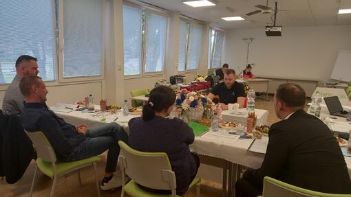 Preverili ich pripravenosť: 82 študentov urgentnej medicíny v Nových Zámkoch má za sebou dôležitý míľnik