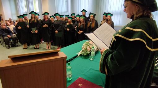 PROMOČNÁ SLÁVNOSŤ ÚSPEŠNÝCH ABSOLVENTOV