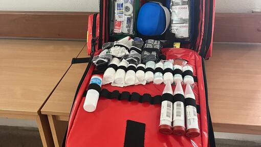 Dar od absolventov: nová záchranárska lekárnička pre pracovisko Skalica