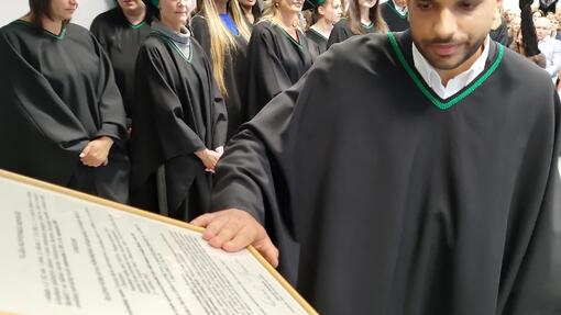 PROMOČNÁ SLÁVNOSŤ ÚSPEŠNÝCH ABSOLVENTOV