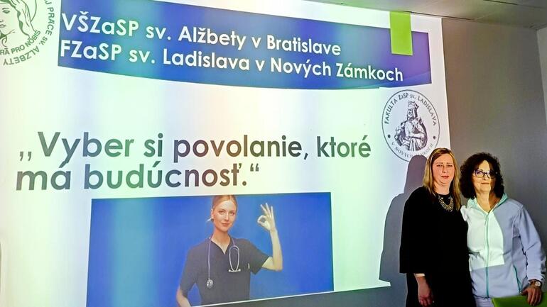 Tam, kde sa odbornosť stretáva s ľudskosťou: Formujeme novú generáciu pomáhajúcich profesií