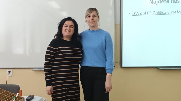  O NAŠEJ ŠKOLE S MATURANTAMI VO SVIDNÍKU