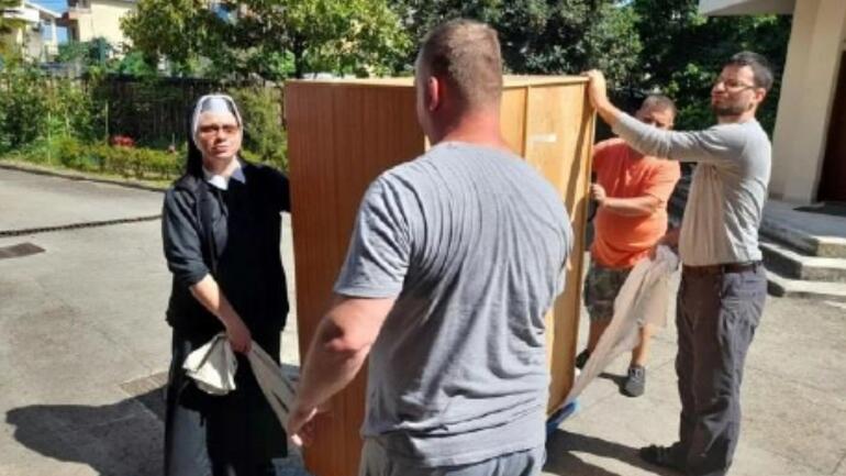 Skúsený tím VŠZaSP získal licenciu pre sanitku v Albánsku, deti teší futbal