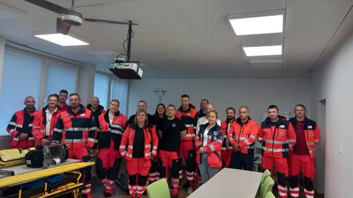 Preverili ich pripravenosť: 82 študentov urgentnej medicíny v Nových Zámkoch má za sebou dôležitý míľnik